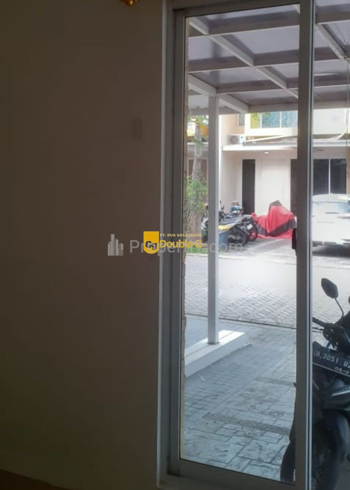 Disewakan Cepat Rumah 2 Lantai Green Lake City Cluster Australia, Tangerang
