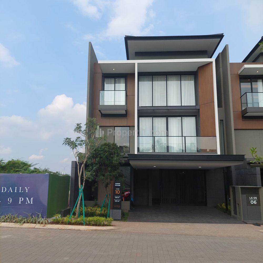 Dijual Laurel Rumah Mewah di Navapark BSD City, Tangerang