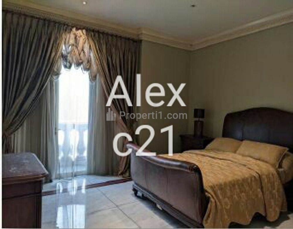 Dijual Da Vinci Apartment in Sudirman - 4 Bedrooms Semi Furnished