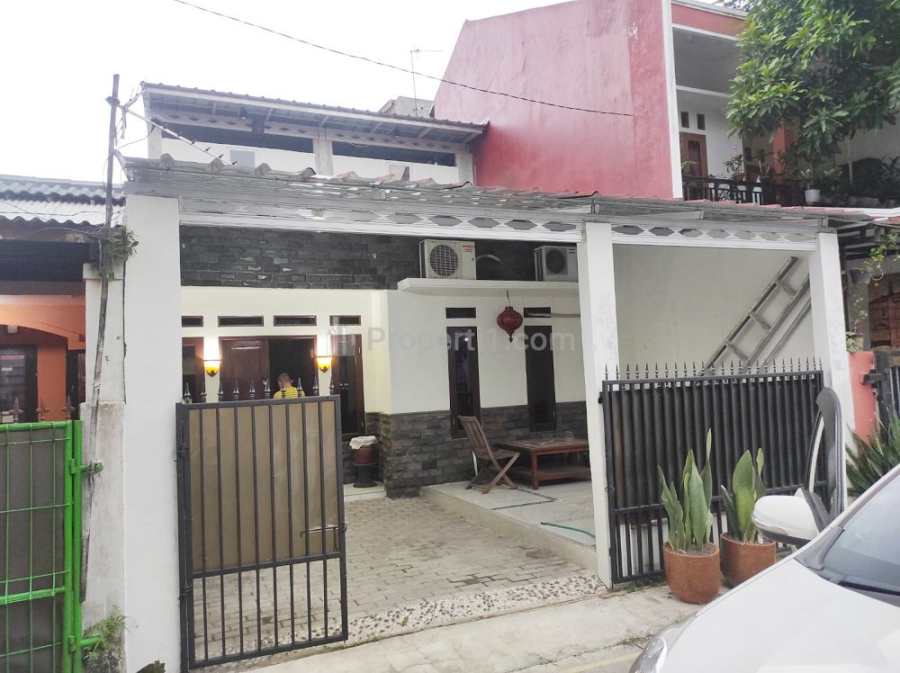 Rumah Dijual 2 Lantai Semi Furnished di Perumahan Vida Kota Bekasi Dekat SMA Negeri 19 Bekasi, Superindo Pedurenan, RS Satria Medika