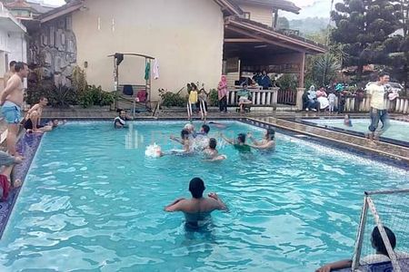 Dijual Villa Family di Cipanas, Cianjur, Jawa Barat