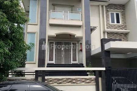 Jual Rumah Sangat Mewah 3 Lantai Citra Garden City Jakarta Barat