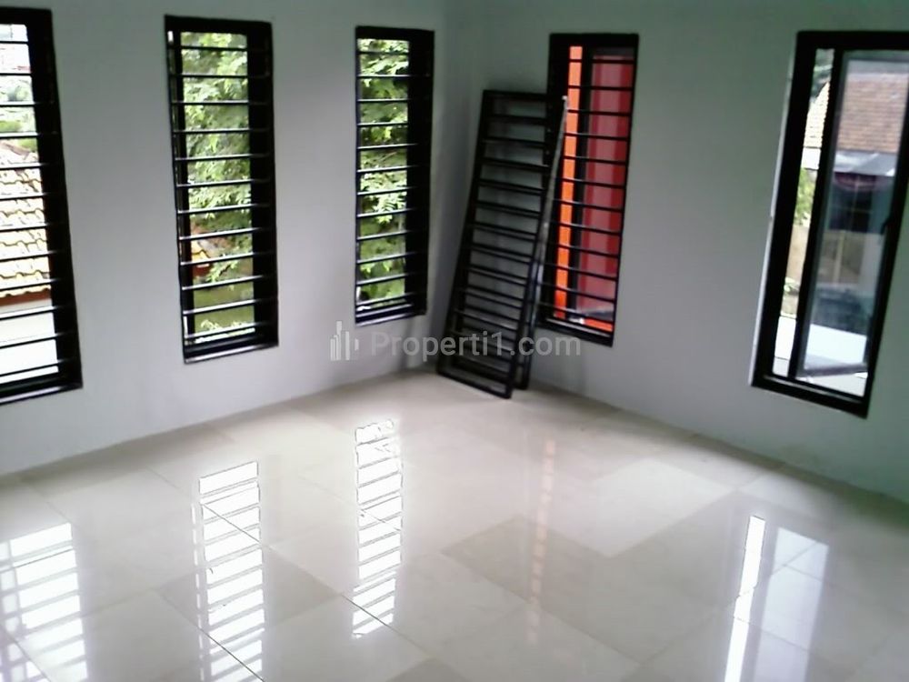 Jual Cepat Ruko Strategis Pinggir Jalan Ramai di Jalan Jombang Raya, Ciputat, Tangerang Selatan