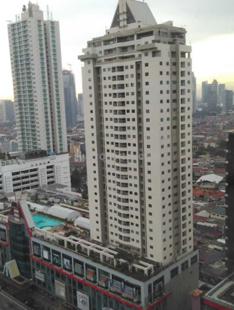 Jual Apartemen Ambassador Murah di Karet Kuninan Jaksel - 3+1 BR Unfurnished