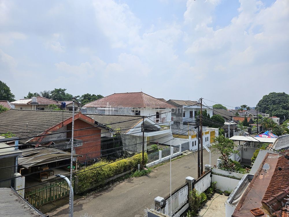Jual Tanah Rumah 2 Lantai Dekat Hotel Aston Pasteur Bandung