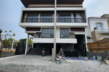 Dijual Rumah Baru Wisata Bukit Mas Madrid Surabaya Barat - Modern 4+1 Kamar Tidur - Surat SHM - TerMURAH Rp 2 Milyaran - Siap Huni