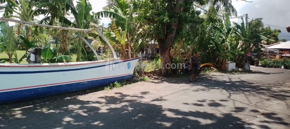 Jual Tanah Luas 4.400 m2 di Jalan Pantai Penimbangan Singaraja Buleleng Bali