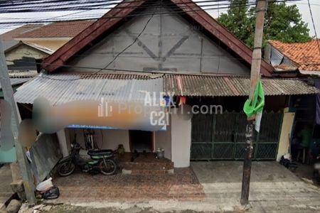 Dijual Rumah Tua Layak Huni di Kebon Baru, Tebet, Jakarta Selatan
