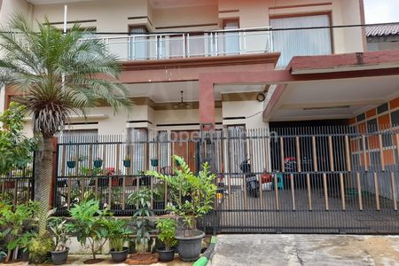 Dijual Rumah Mewah Semi Furnished di Komplek Permata Timur, Pondok Kelapa, Duren Sawit, Jakarta Timur