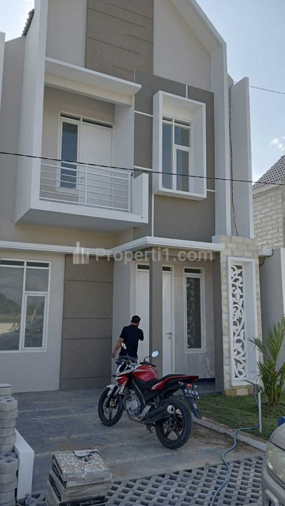 Disewakan Rumah Baru 2 Lantai Type 66 di Ponorogo Jawa Timur - Grand Viola Townhouse Tahap 2