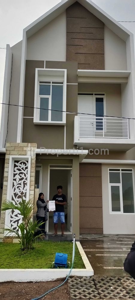 Disewakan Rumah Baru 2 Lantai Type 66 di Ponorogo Jawa Timur - Grand Viola Townhouse Tahap 2