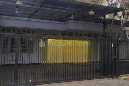 Dijual Rumah 2 Lantai Siap Huni dan Bagus di Gading Kirana Kelapa Gading Jakarta Utara