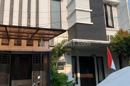Rumah Dijual Dalam Cluster di Pejaten Barat, Jakarta Selatan
