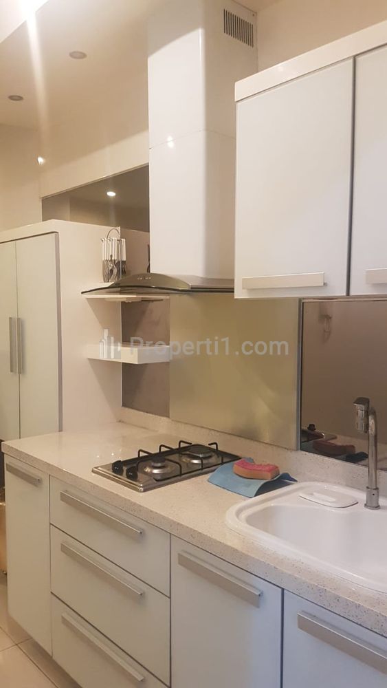Sewa Apartemen Cosmo Mansion (Jakarta Residence) Thamrin City Jakarta Pusat - 1 BR Fully Furnished