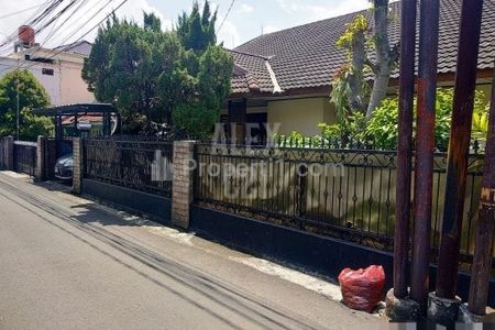 Dijual Rumah Semi Furnished di Cipete Jakarta Selatan