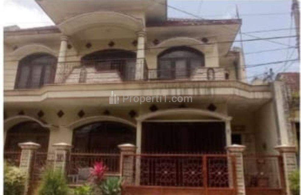 Dijual Rumah Kost 20 Kamar di Klojen Kota Malang Strategis