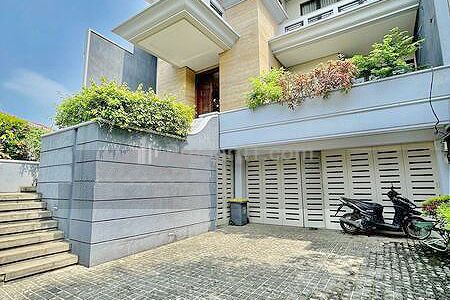 Dijual Rumah Semi Furnished di Area Kebayoran Baru Jakarta Selatan STD440