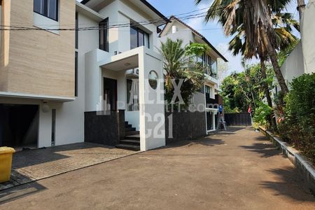 Dijual Rumah Cilandak Ampera Jakarta Selatan