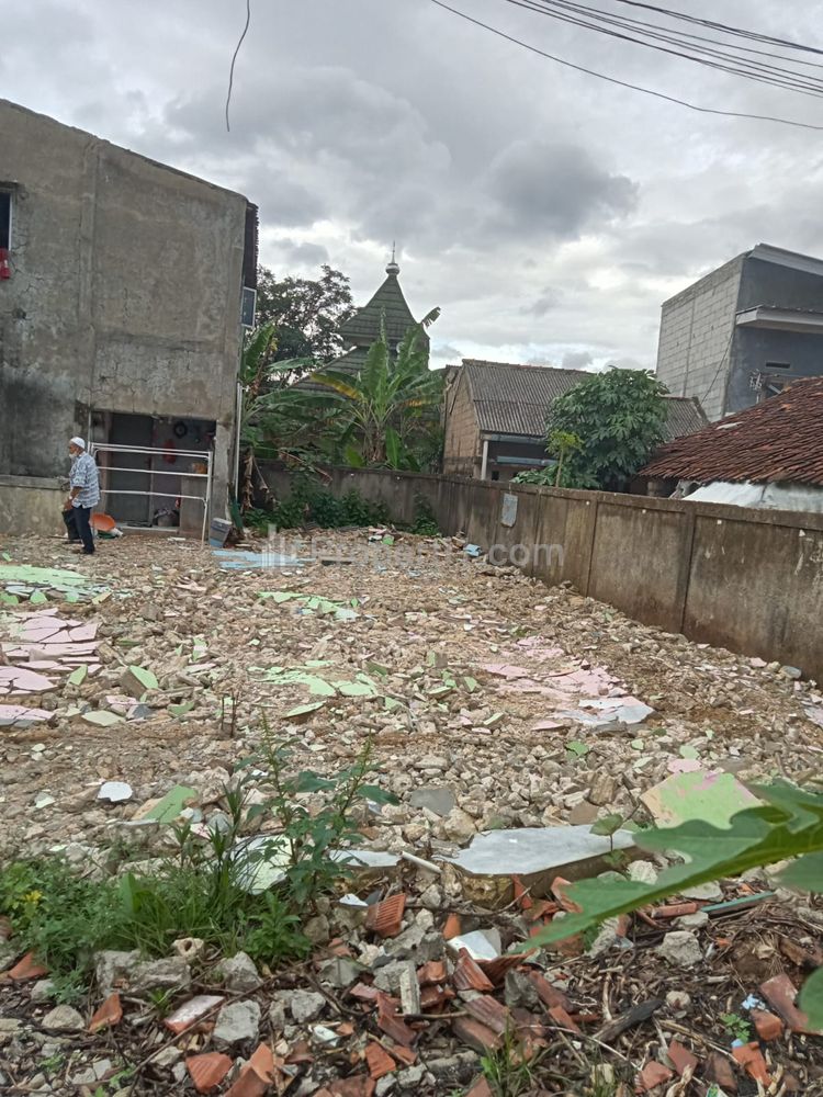 Dijual Tanah di Zona Komersil di Gang Duren Rangkapan Jaya Depok