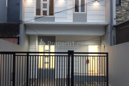 Dijual Rumah 2,5 Lantai Bangunan Baru di Kelapa Gading Jakarta Utara