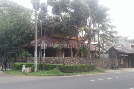 Dijual BU Termurah Rumah Hitung Tanah Saja Bangunan Bagus di Bintaro, Jakarta Selatan