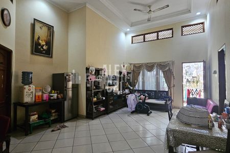 Rumah Dijual dalam Cluster di Ciracas Jakarta Timur, dekat Stasiun LRT Ciracas