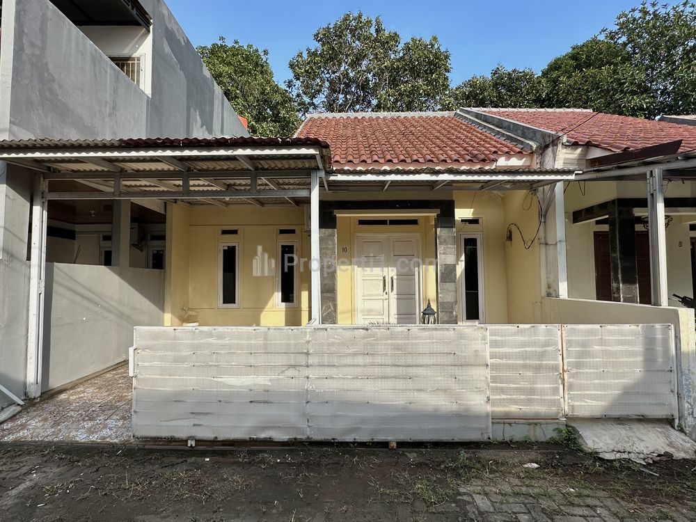 Rumah tampak depan