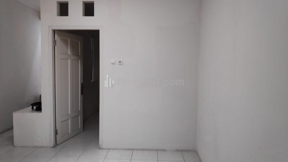 Jual Rumah Murah di Griya Loka BSD, dekat Pasar Modern BSD