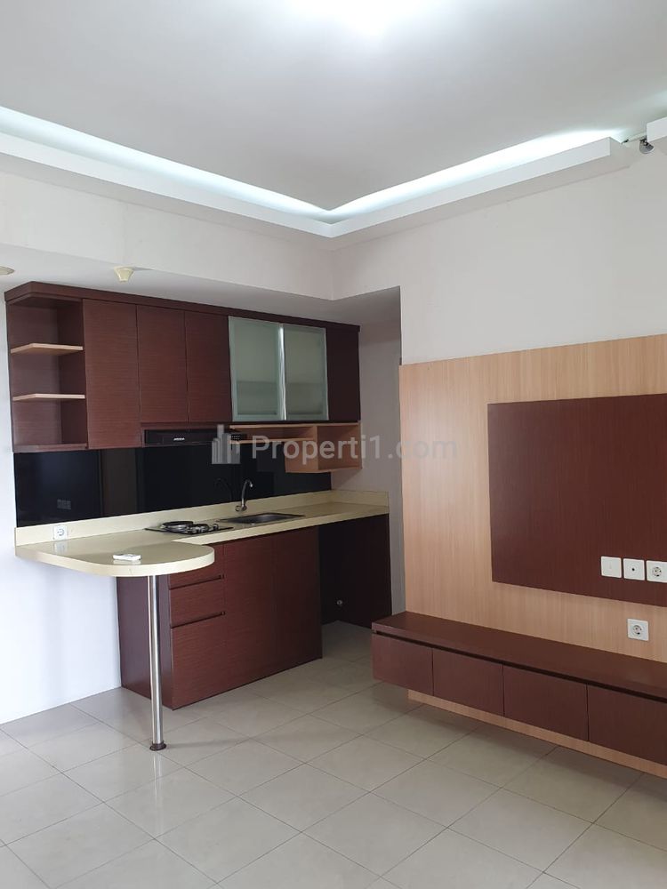 Disewakan Apartemen 2 BR Semi Furnished di Gading Greenhill Tower Blossom, Kelapa Gading