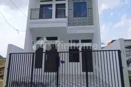 Jual Rumah Termurah di Pasar Rebo dekat Jalan Raya Bogor, Jakarta Timur