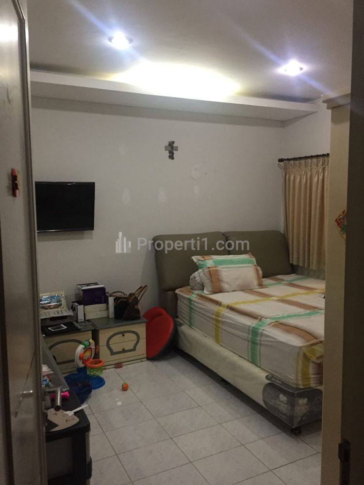 Dijual Rumah Ideal Komplek Area Tanjung Duren Jakarta Barat