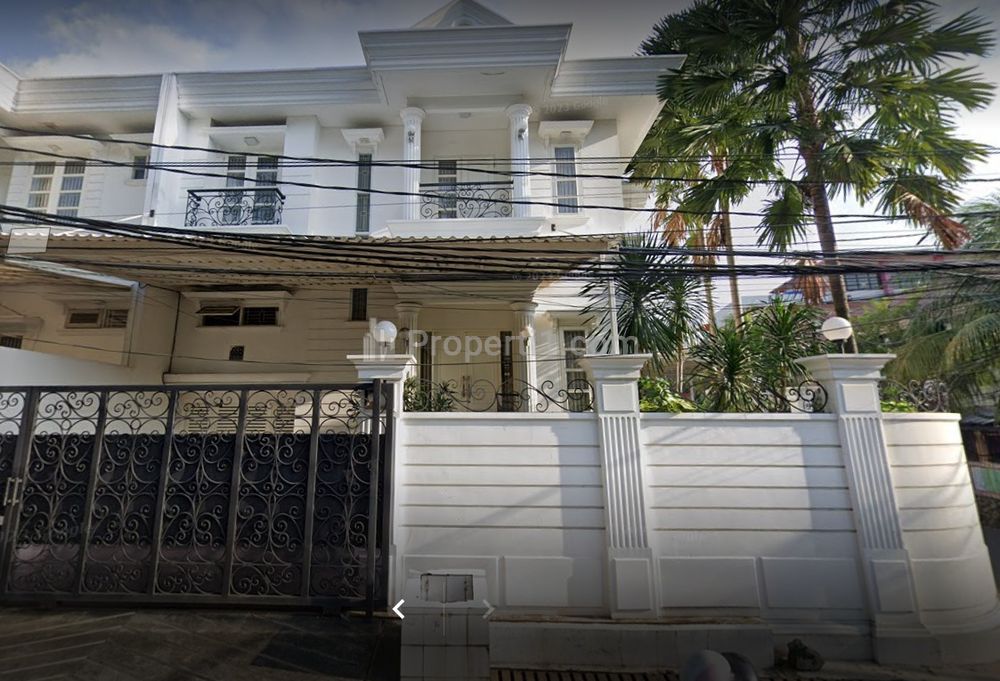 Disewakan Rumah di Kalibata Bisa untuk Kantor Kondisi Fully Furnished