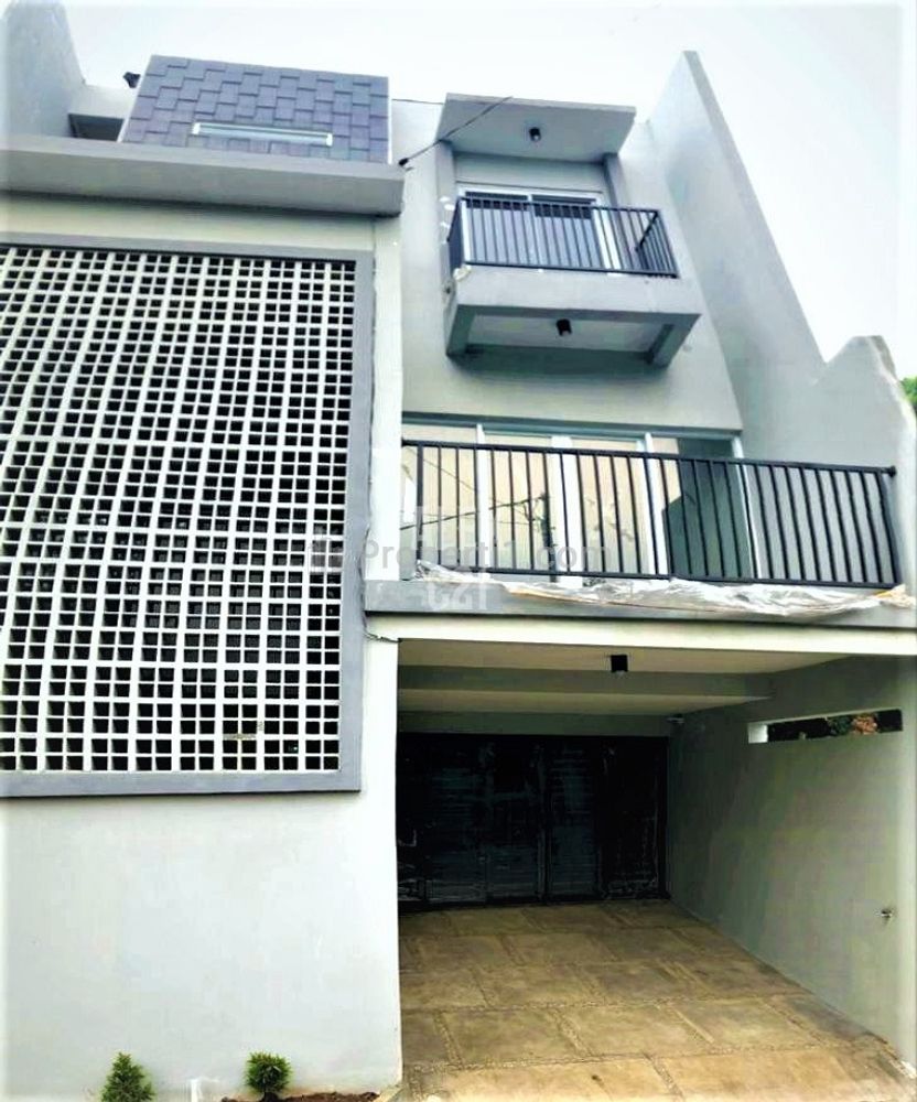 Dijual Rumah Cluster Baru 3 Lantai Design Minimalis Modern di Pesanggrahan, Jakarta Selatan, dekat RSUD Pesanggrahan