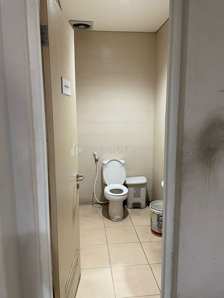 Disewakan Ruko Gandeng 3 di Kebayoran Lama Jakarta Selatan