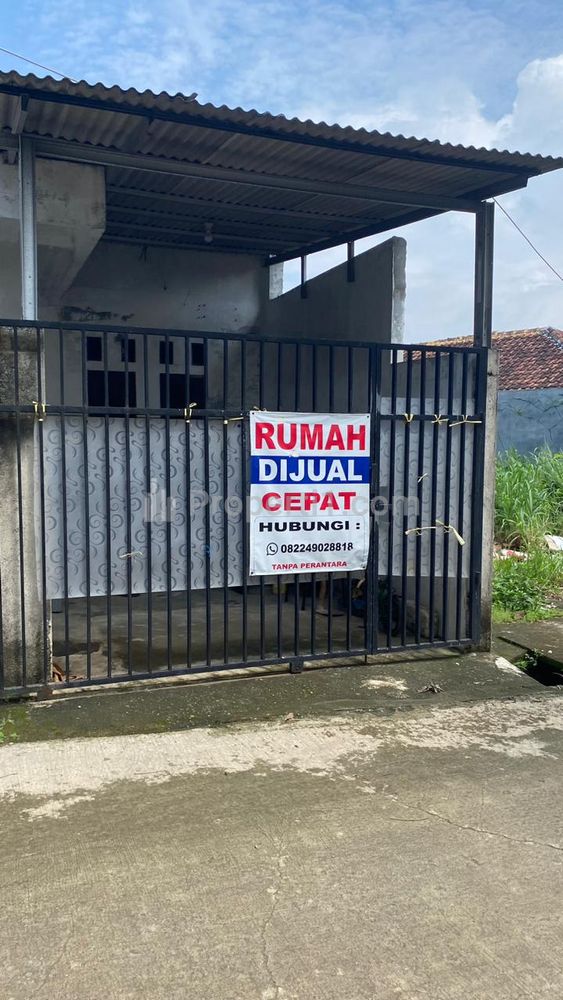 Dijual Cepat Butuh Uang Rumah di Jalan Utama Perumahan Bumi Cakra Pondok Rajeg, Cibinong, Bogor