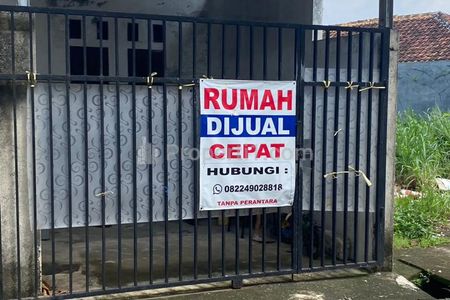 Dijual Cepat Butuh Uang Rumah di Jalan Utama Perumahan Bumi Cakra Pondok Rajeg, Cibinong, Bogor