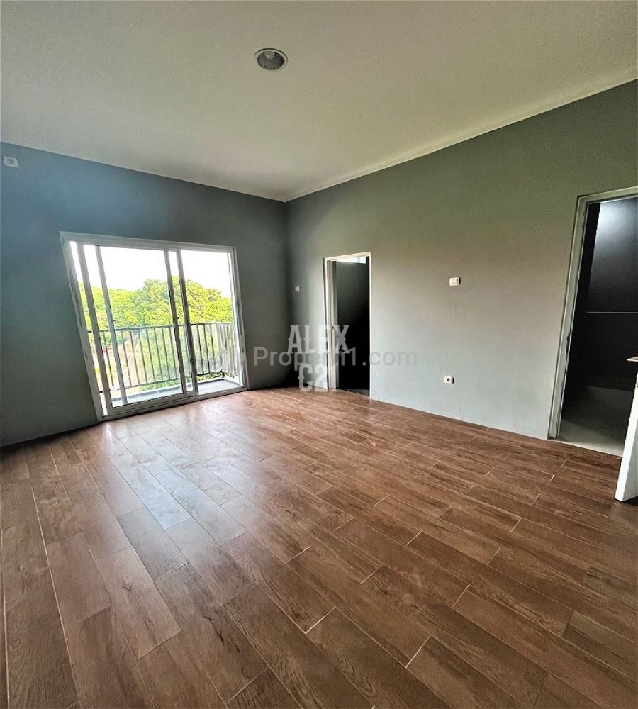 Dijual Rumah Cluster Baru 3 Lantai Design Minimalis Modern di Pesanggrahan, Jakarta Selatan, dekat RSUD Pesanggrahan
