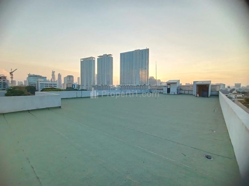 Sewa/Jual Gedung Modern Exclusive 8,5 Lantai di Mampang Prapatan Jakarta Selatan