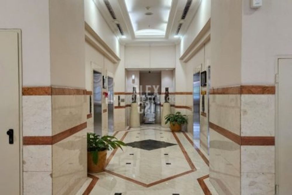 Dijual BU Apartemen Grand Tropic Tomang Grogol Petamburan Jakarta Barat - 3+1 BR Fully Furnished
