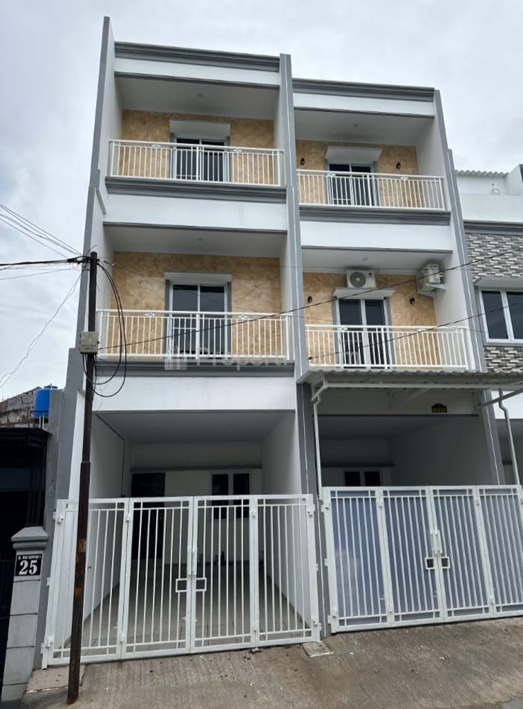 Dijual Rumah Baru 3 Lantai di Tanjung Duren, Grogol Jakarta Barat