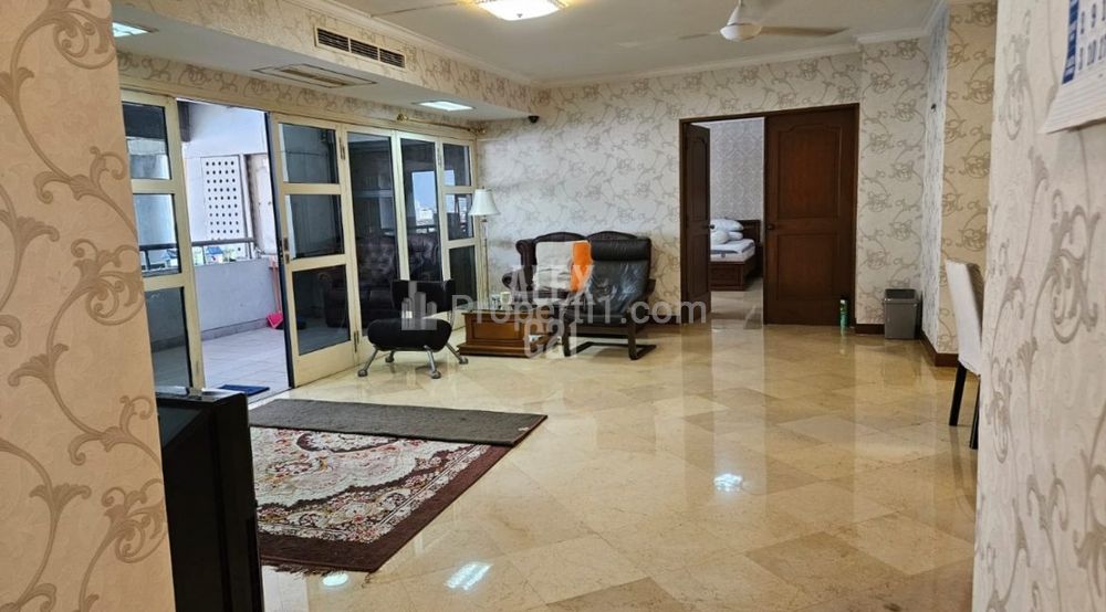 Dijual BU Apartemen Grand Tropic, Tomang, Grogol Petamburan, Jakarta Barat - 3+1 BR Fully Furnished