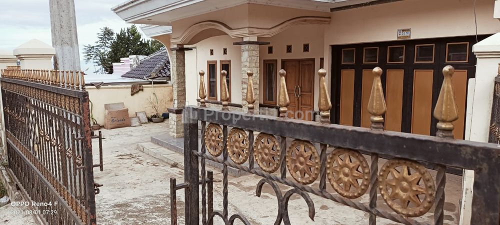 Dijual Murah Rumah Full Furnish di Cisarua Tugu Mukti Bandung Barat