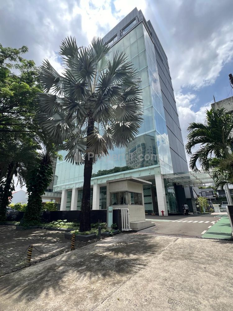 Tampak Pintu Masuk Gedung