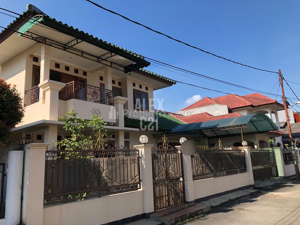 Dijual Perumahan Alam Cirendeu, Pisangan, Ciputat Timur, Kota Tangerang Selatan, Dekat MRT Lebak Bulus