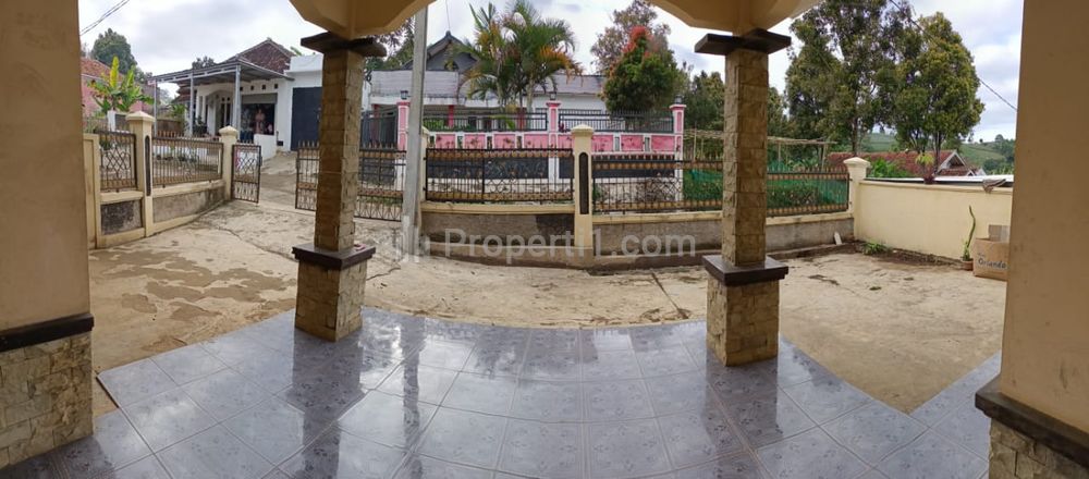 Dijual Murah Rumah Full Furnish di Cisarua Tugu Mukti Bandung Barat