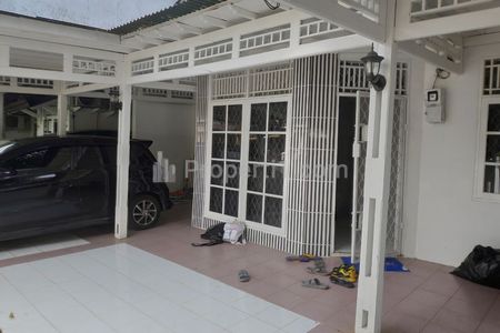 Dijual Rumah Luas Tanah 180 m2 di Ciputat Tangerang Selatan