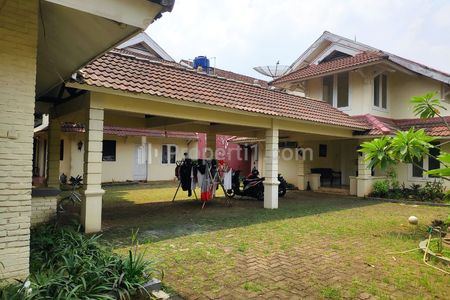 Dijual Rumah Ex Jaksa Hitung Tanah 1163 m2 di Ciputat Tangerang Selatan