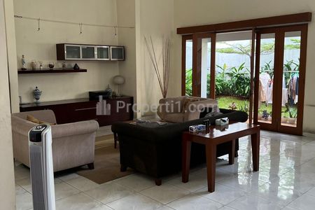 Dijual Rumah Mewah LT 446 m2 Daerah Elite di Kebayoran Lama, Jakarta Selatan