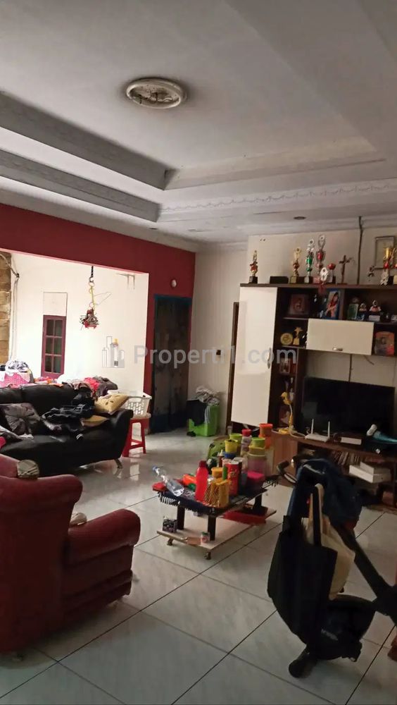 Dijual Rumah LT 240 m2 Ideal di Kebon Jeruk, Jakarta Barat