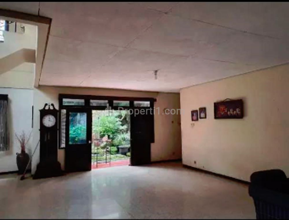 Dijual Rumah Bagus di Bintaro Jl. Murai III, Jakarta Selatan